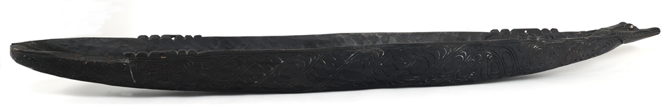 CARVED RAMU WOODEN FEAST BOWL FROM PAPUA NEW GUINEA