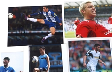 SOCCER AUTOGRAPHS - BECKHAM, TOTTI, VAZQUEZ 