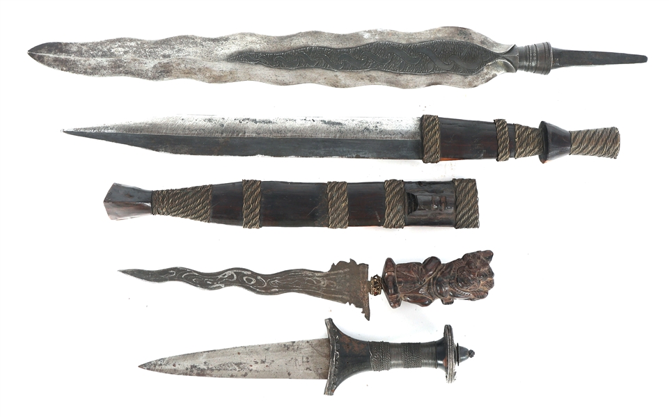 ETHNOGRAPHIC KNIVES & DAGGERS