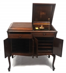 VICTOR VICTROLA VV-220 TALKING MACHINE RECORD PLAYER
