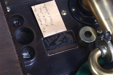 VICTOR VICTROLA VV-220 TALKING MACHINE RECORD PLAYER