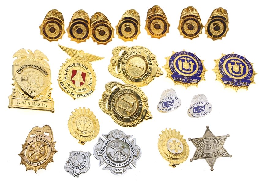 OBSOLETE LAW ENFORCEMENT, EMERGENCY, & FIRE BADGES 