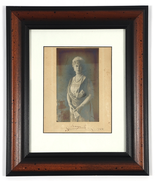 1920 QUEEN CONSORT MARY OF TECK PHOTOGRAPH & SIGNATURE