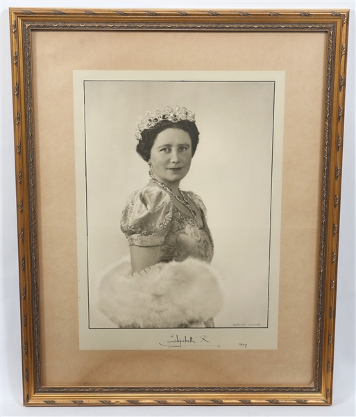 1949 QUEEN ELIZABETH THE QUEEN MOTHER SIGNED PHOTO