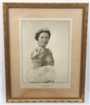 1949 QUEEN ELIZABETH THE QUEEN MOTHER SIGNED PHOTO