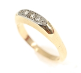 14K YELLOW GOLD 0.13 CTW DIAMOND BAND 