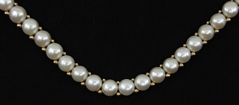 BUTTON PEARL AND 14K YELLOW GOLD NECKLACE