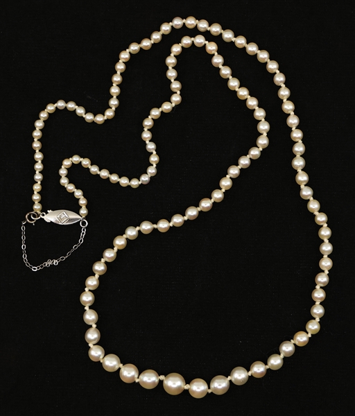 GRADUATED PEARL NECKLACE 14K WHITE GOLD & DIAMOND CLASP