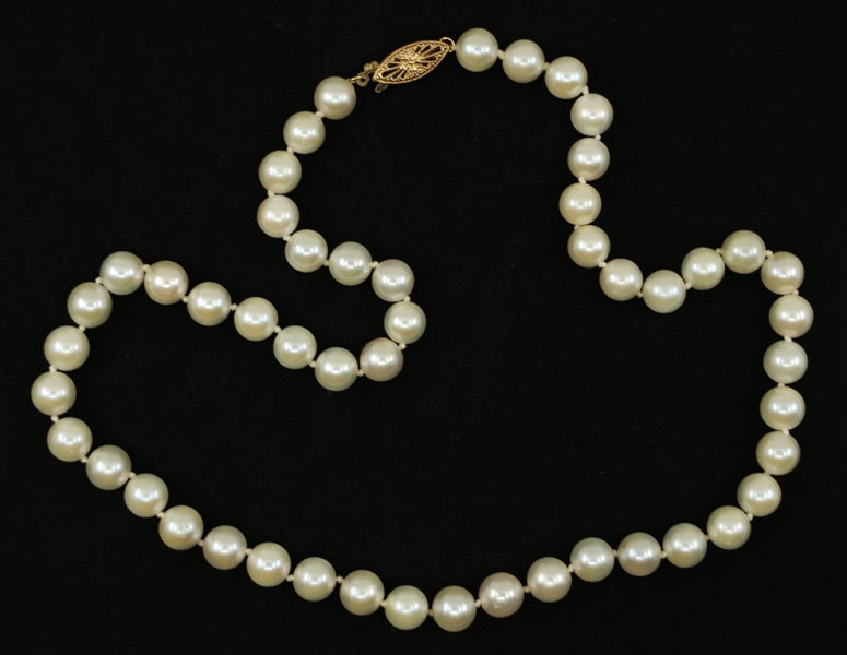 PEARL NECKLACE WITH 14K YELLOW GOLD CLASP