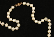 PEARL NECKLACE WITH 14K YELLOW GOLD CLASP