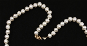 PEARL NECKLACE WITH 14K YELLOW GOLD CLASP
