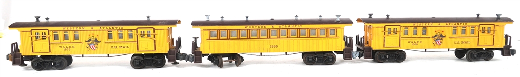 LIONEL O GAUGE MODEL TRAIN CARS & LOCOMOTIVE