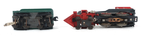 LIONEL O GAUGE MODEL TRAIN CARS & LOCOMOTIVE