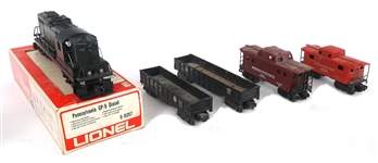 LIONEL O GAUGE MODEL TRAIN CARS & LOCOMOTIVE