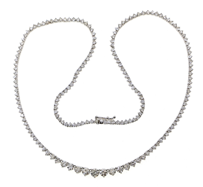 18K WHITE GOLD GRADUATED 7 CTW DIAMOND NECKLACE