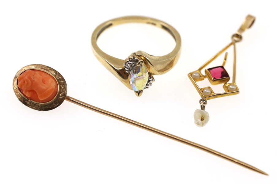10K YELLOW GOLD PENDANT, RING, & STICK PIN
