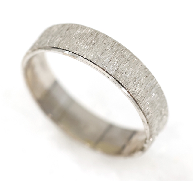 14K WHITE GOLD TEXTURED WEDDING BAND