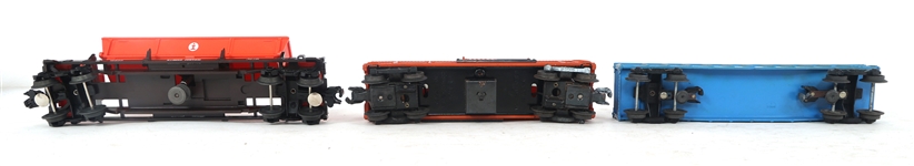 LIONEL O GAUGE MODEL TRAIN CARS