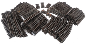 LIONEL SUPER-O GAUGE MODEL TRAIN TRACKS & ACCESSORIES