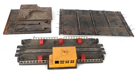 LIONEL MODEL TRAIN HARDWARE AND ACCESSORIES