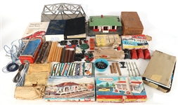 MODEL TRAIN ACCESSORIES & LITERATURE 