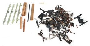 MODEL TRAIN ACCESSORIES & LITERATURE 