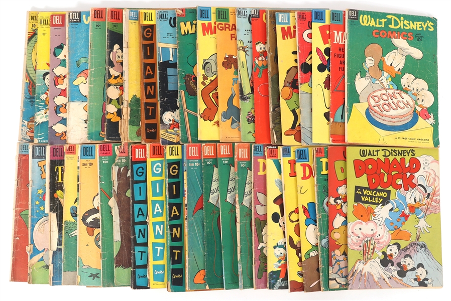 DELL WALT DISNEY COMIC BOOKS 