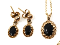 14K YELLOW GOLD ONYX EARRINGS & PENDANT SET