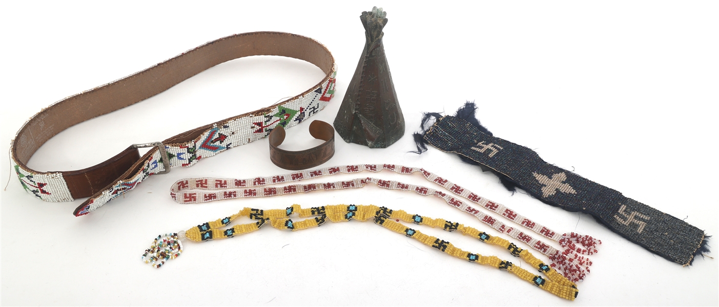 NATIVE AMERICAN TOURIST TRADE BEADWORK