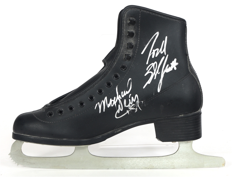 ELDREDGE & WEISS AUTOGRAPHED FIGURE SKATE 