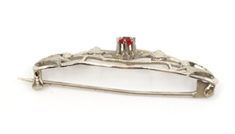 10K WHITE GOLD BROOCH WITH RED SPINEL