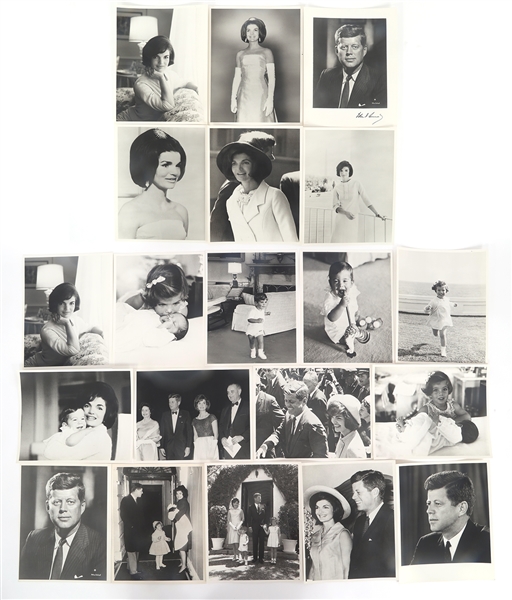 JOHN F KENNEDY & FAMILY PHOTOS