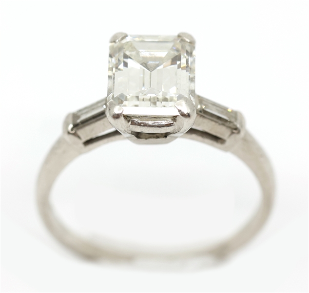 PLATINUM GIA 2.71 CT. VVS2 EMERALD CUT DIAMOND RING