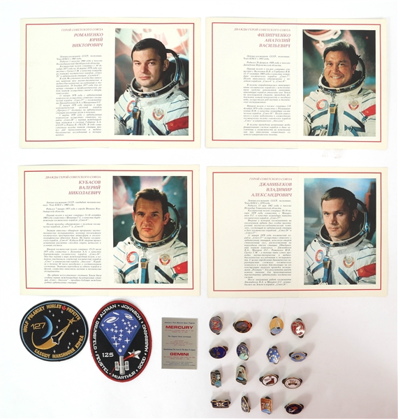 STS MISSION PATCHES, PIN SET, & RUSSIAN COSMONAUT BIOS