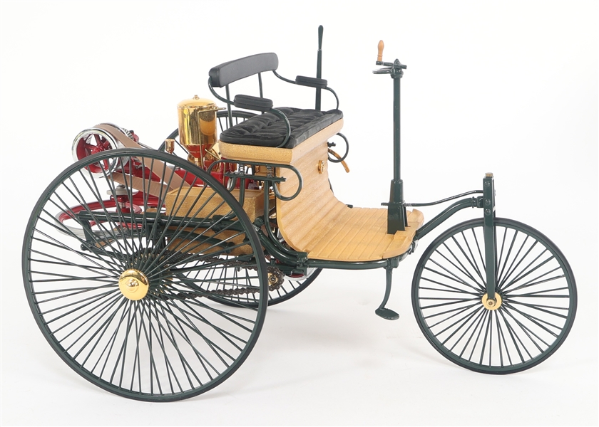 1886 BENZ PATENT MOTORWAGEN MODEL CAR 1:8 SCALE