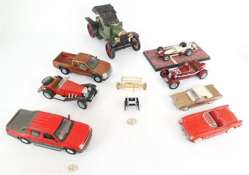 MODEL CARS AND NOVELTY BOTTLE