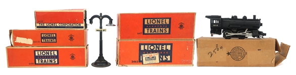 LIONEL MODEL TRAIN CARS