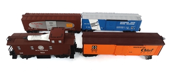 LIONEL MODEL TRAIN CARS