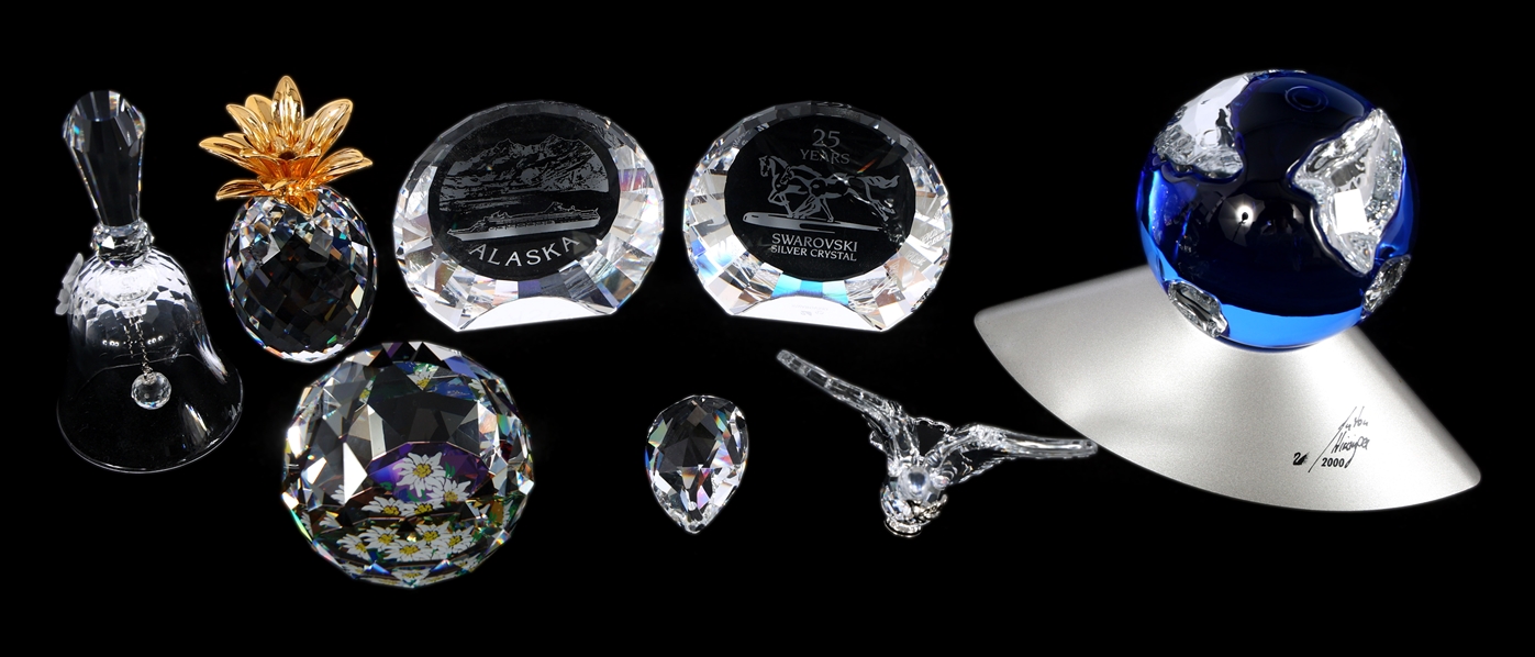 SWAROVSKI CRYSTAL FIGURINES & PAPERWEIGHTS