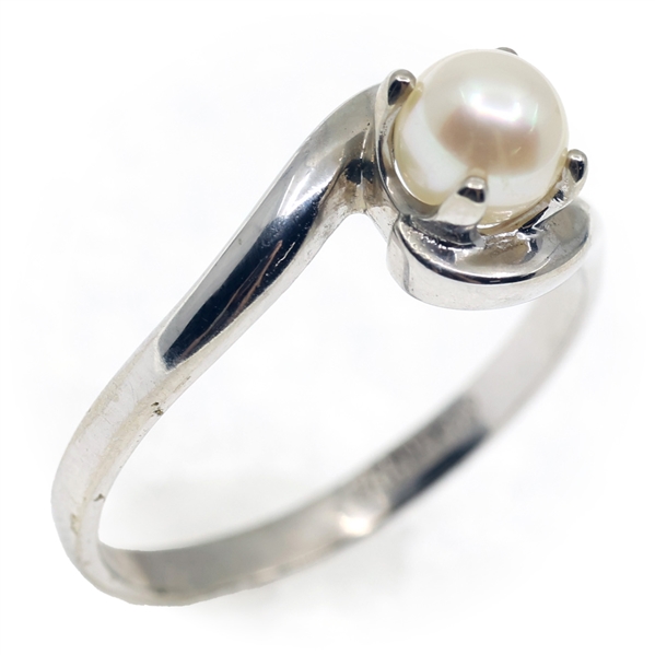 10K WHITE GOLD PEARL FASHION RING