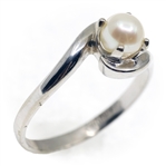 10K WHITE GOLD PEARL FASHION RING