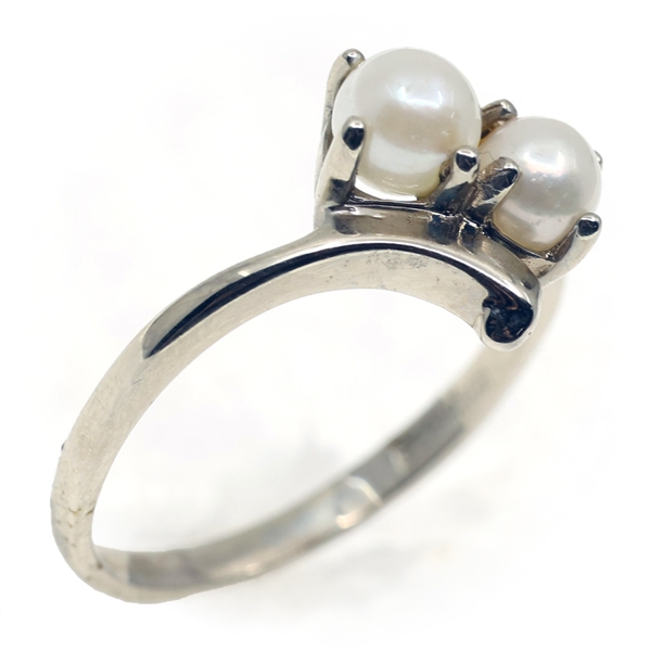 10K WHITE GOLD PEARL FASHION RING