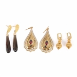 GOLD-TONED COSTUME JEWELRY