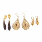 GOLD-TONED COSTUME JEWELRY