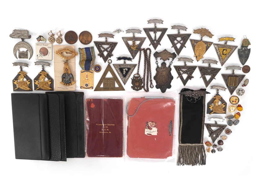 20TH C. FRATERNAL ORGANIZATION MEDALS & REGALIA