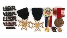 20TH CENTURY MILITARY & MASONIC INSIGNIA