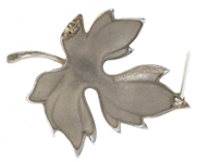 TIFFANY & CO. STERLING SILVER MAPLE LEAF BROOCH