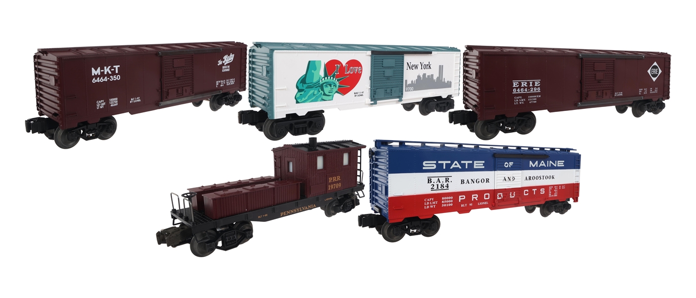LIONEL O GAUGE TRAIN CARS - LOT OF 5