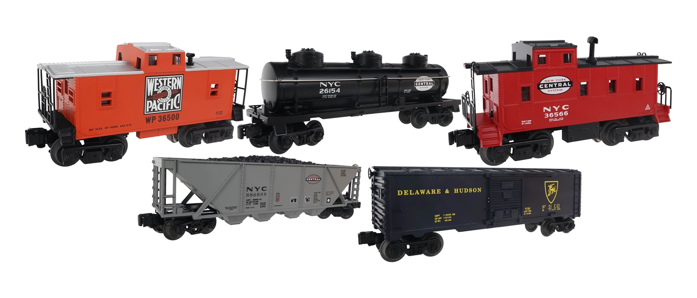 LIONEL O GAUGE TRAIN CARS - LOT OF 5