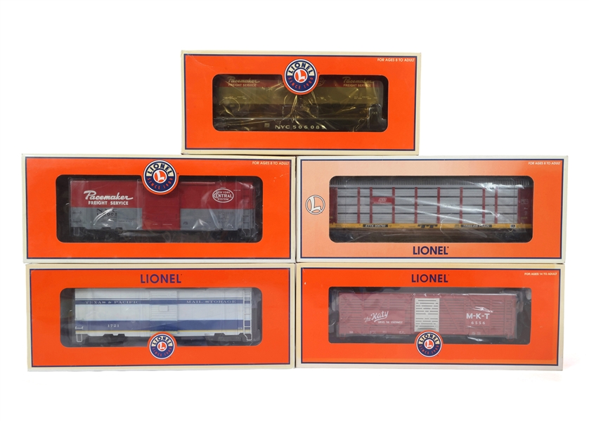 LIONEL O GAUGE TRAIN CARS - LOT OF 5